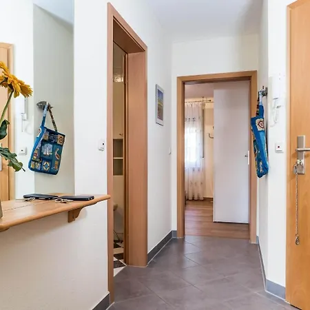 Apartamento Friedenstrasse 17 Whg. 2 - #71563 *
