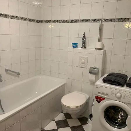 Friedenstrasse 17 Whg. 2 - #71563 *